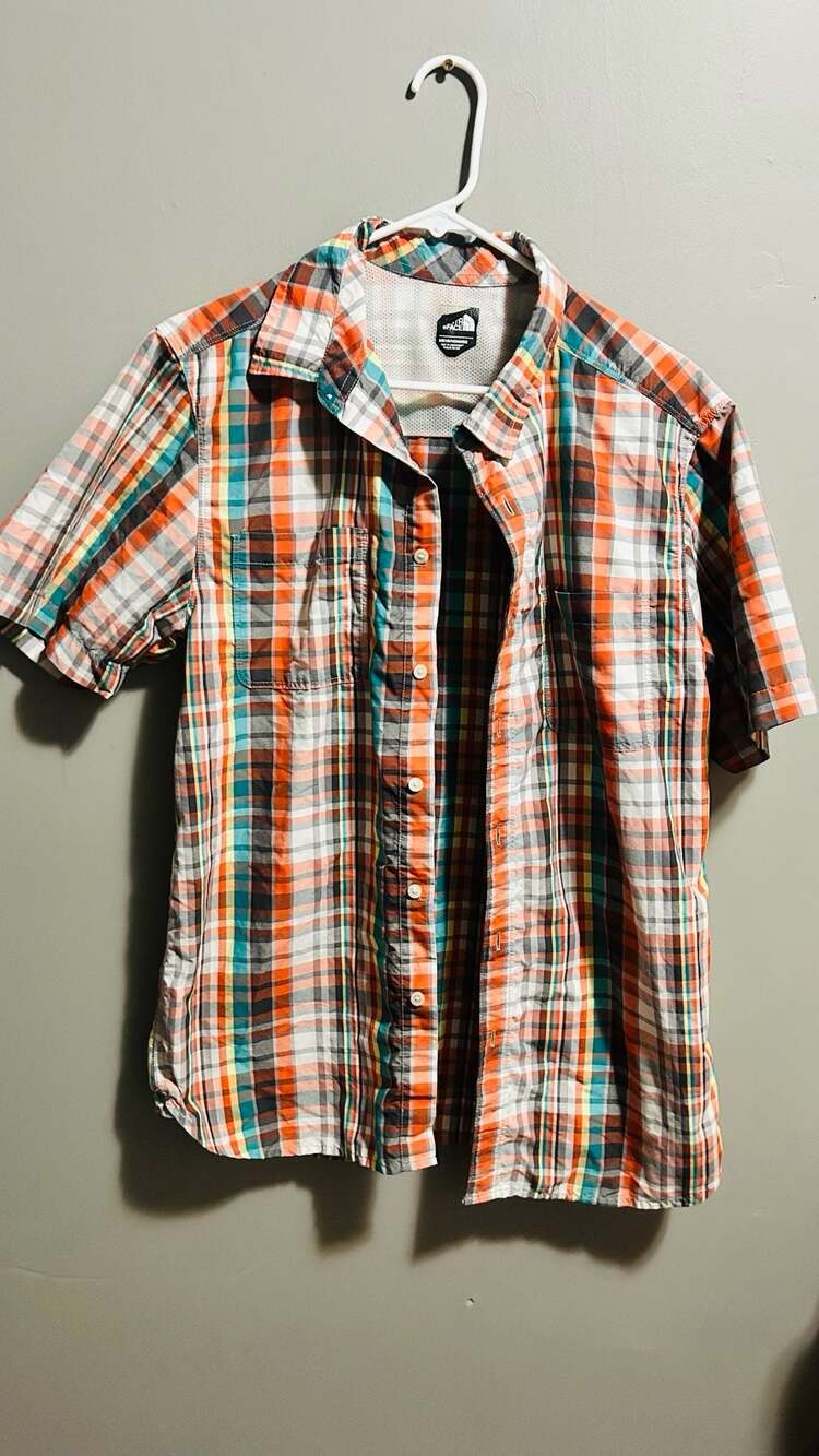 The North Face Plaid Button Up Shirt Multi Color. Pc 104
